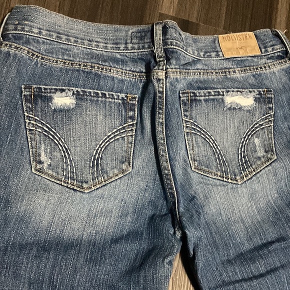 Hollister size 9 - Picture 3 of 5
